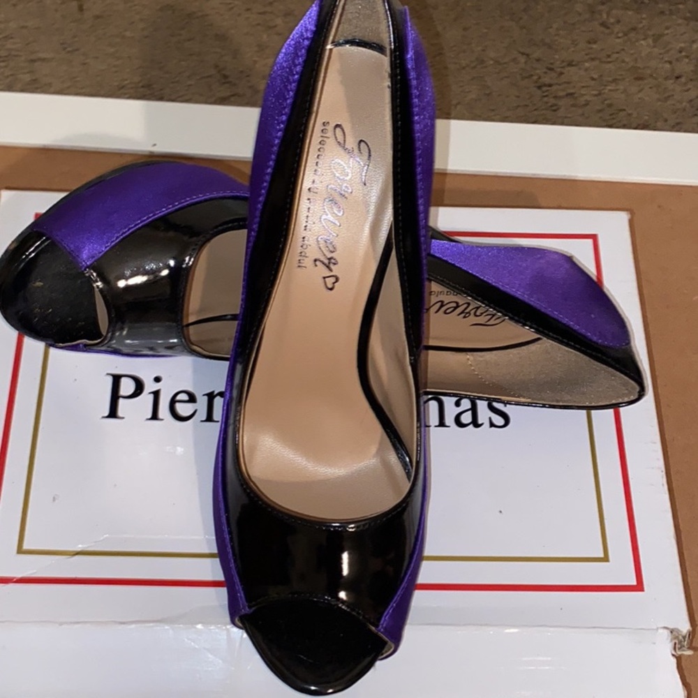 Women Apparel and Accessories size 14 in dresses and 6 1/2 to 9 in dress shoes.